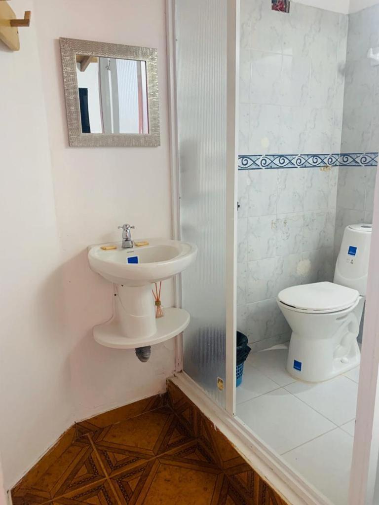 Hospedaje 3 Esquinas غواتابيه المظهر الخارجي الصورة